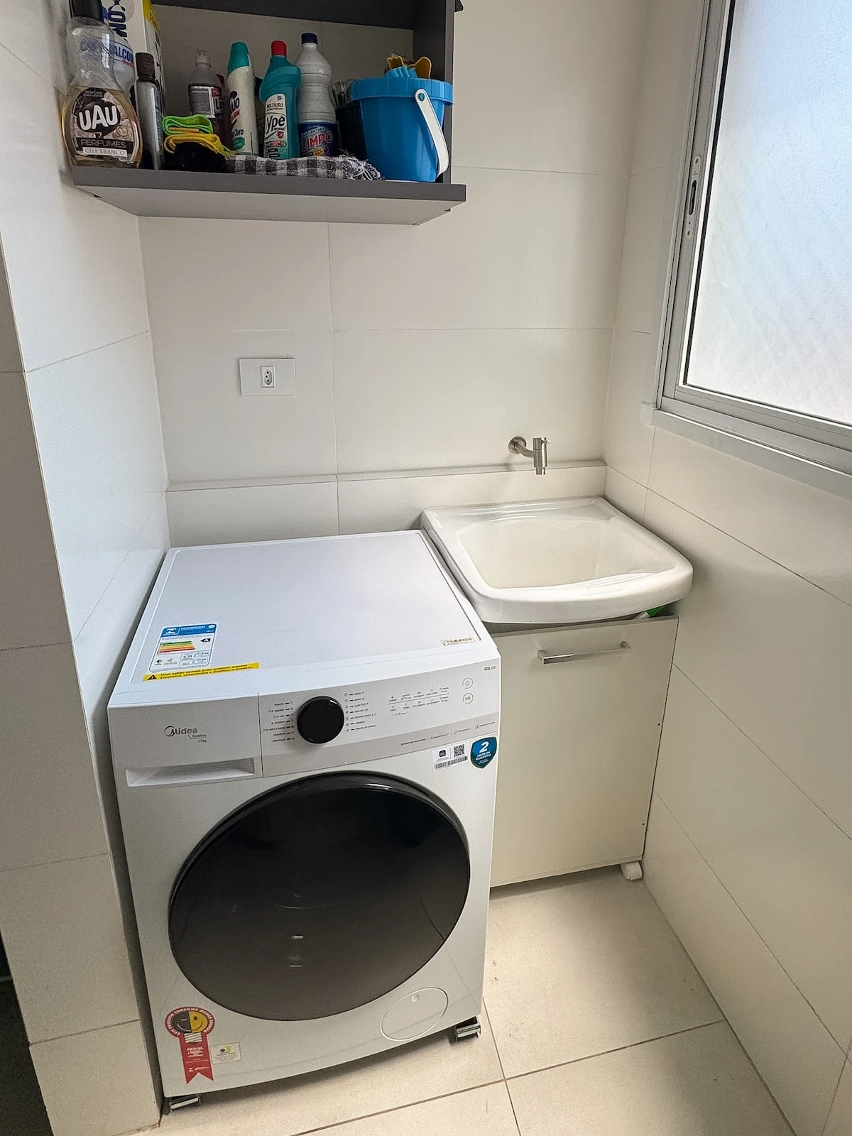 Máquina de lavar, apartamento pé na areia em Praia Grande